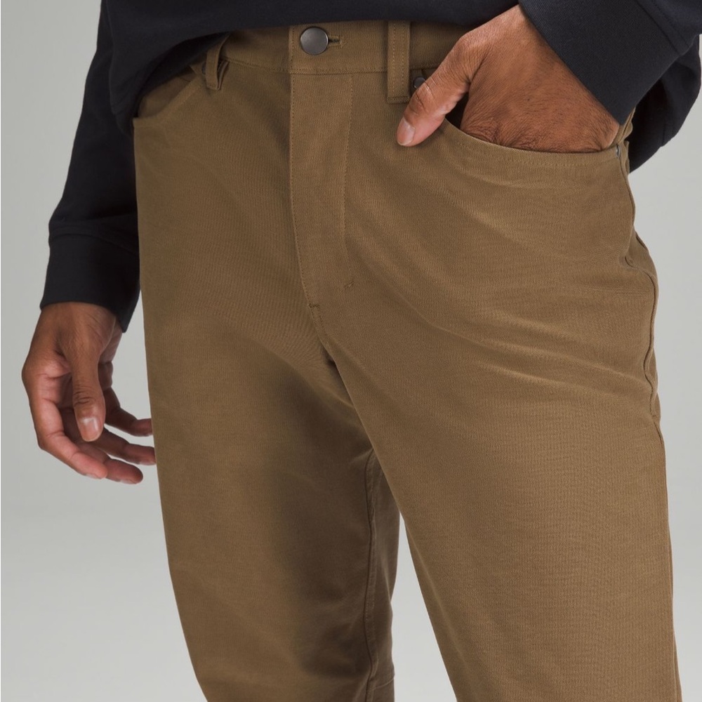 Lululemon Men’s ABC Slim-Fit 5 Pocket Pant Utilitech in Artifact Brown - Picture 7 of 8